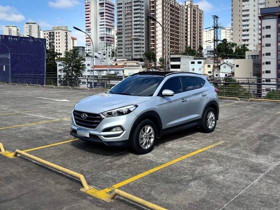 HYUNDAI TUCSON 1.6 16V T-GDI GASOLINA GLS ECOSHIFT HYUNDAI TUCSON 1.6 16V T-GDI GASOLINA GLS ECOSHIFT